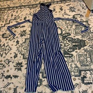 Jump suit for sale!! Perfect condition, couldn’t be returned.